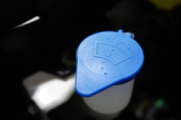 How Much Screen Wash Does a Car Hold?