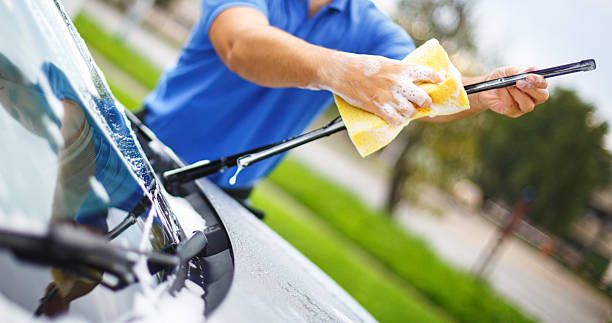 How to Properly Clean and Maintain Your Windscreen Wiper Blades
